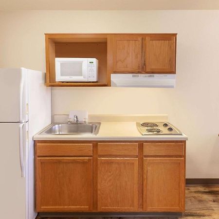 Woodspring Suites Des Moines Pleasant Hill Exterior photo