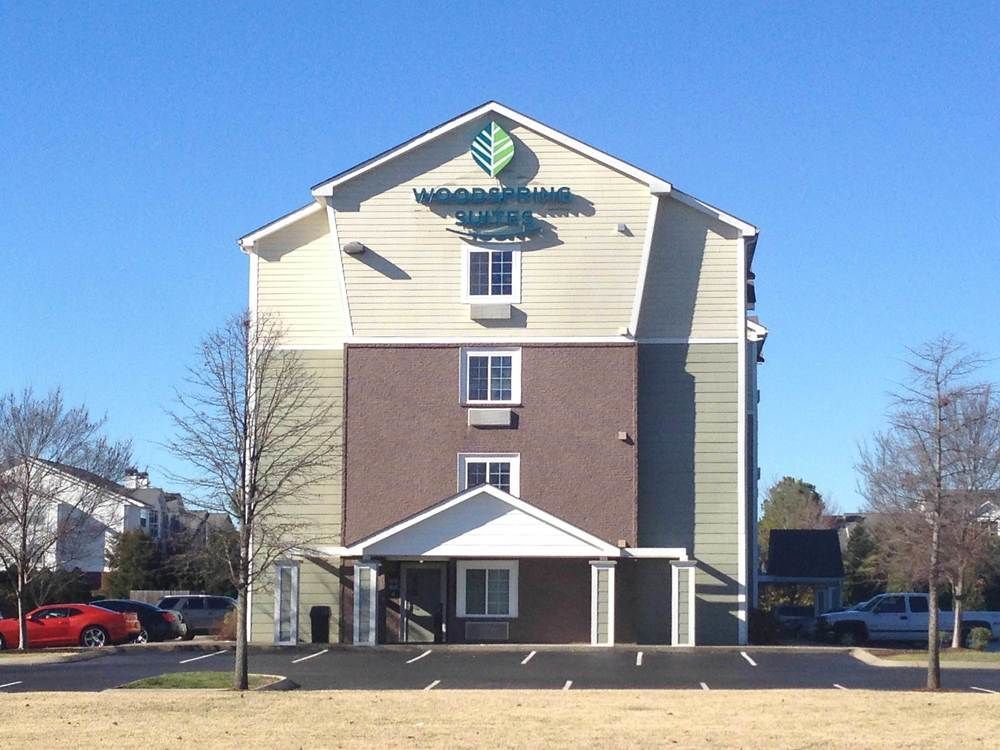 Woodspring Suites Des Moines Pleasant Hill Exterior photo